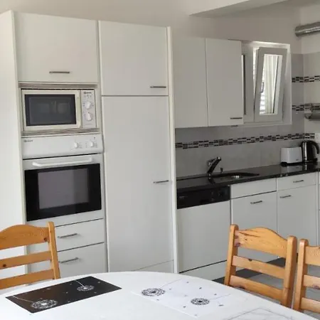 Apartments Galeb Primosten Exterior photo