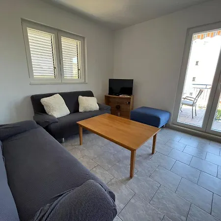 Apartments Galeb Primosten Exterior photo