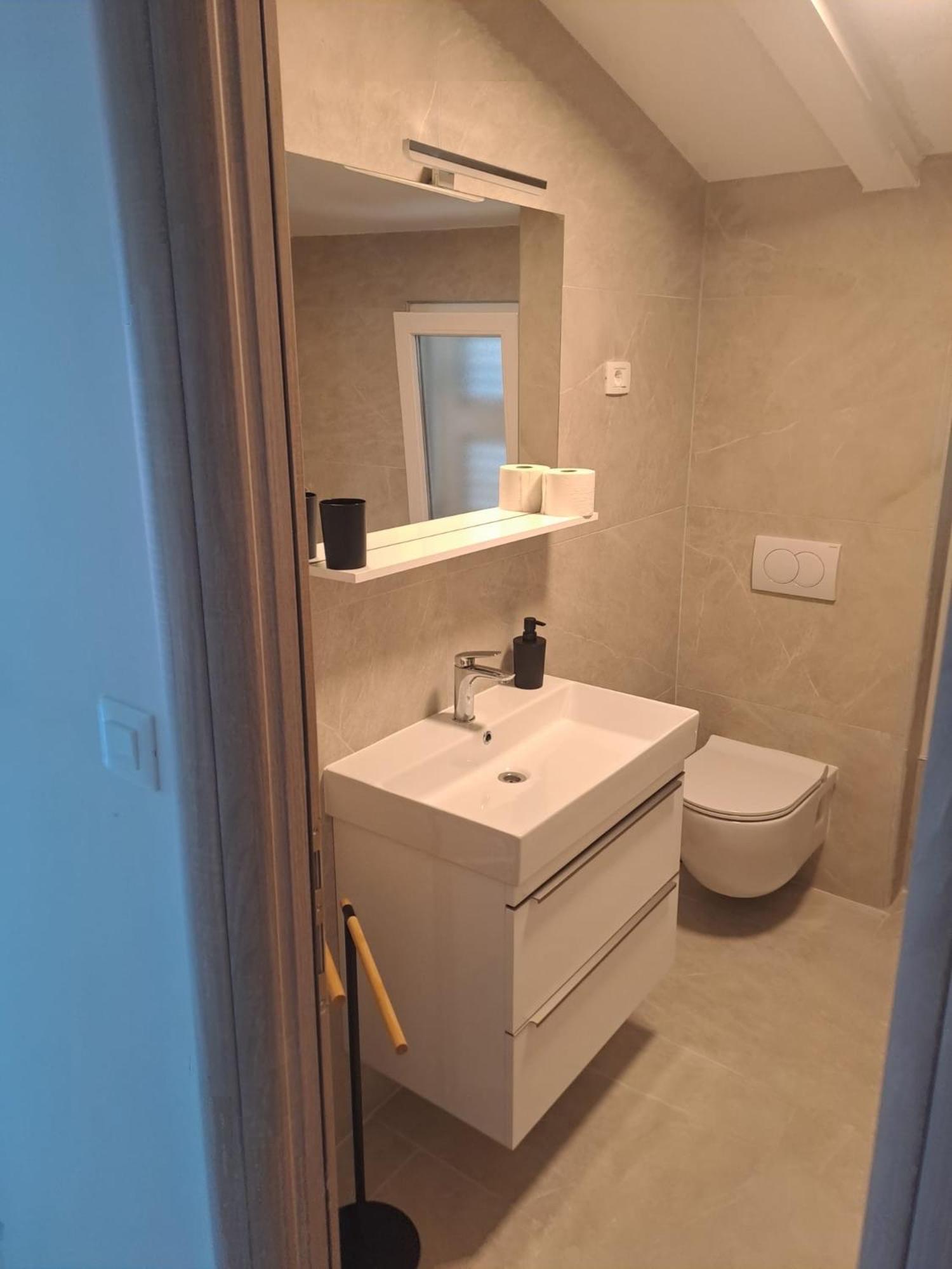 Apartman Galeb Primosten